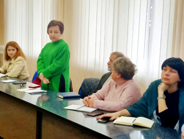 Доповідає Ірина Жаркова